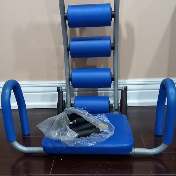 Ab rocket, Balance Disc and 5Lb Dumbells - Picture 5 of 7